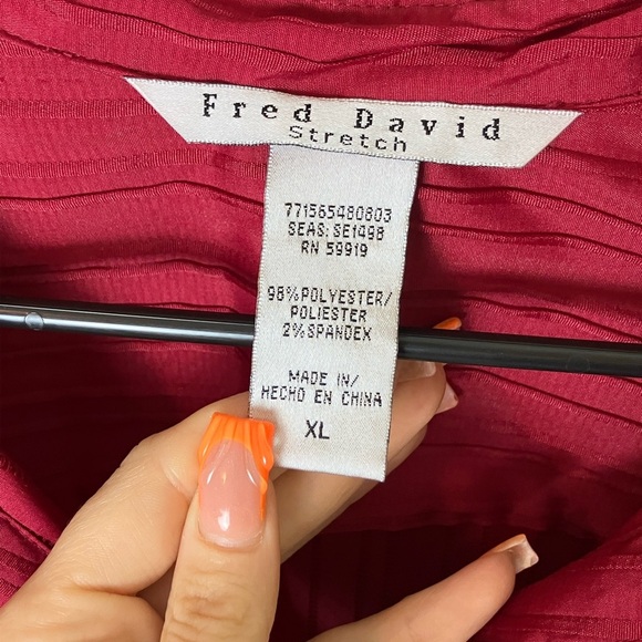 Fred David Red‎ Long Sleeve Notched Collar Button Down - Picture 3 of 8